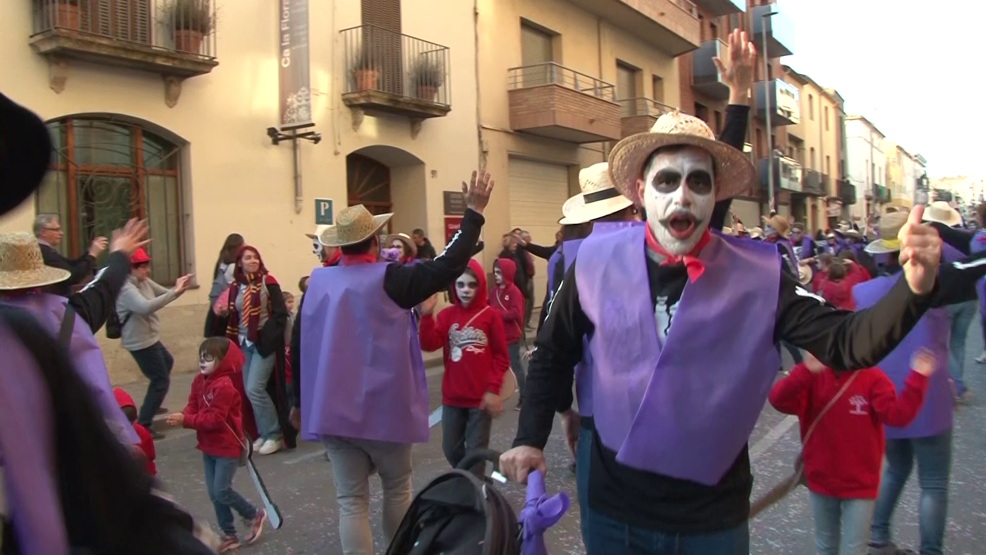 La previsió de pluja obliga a modificar el programa d'activitats del Carnestoltes de Banyoles