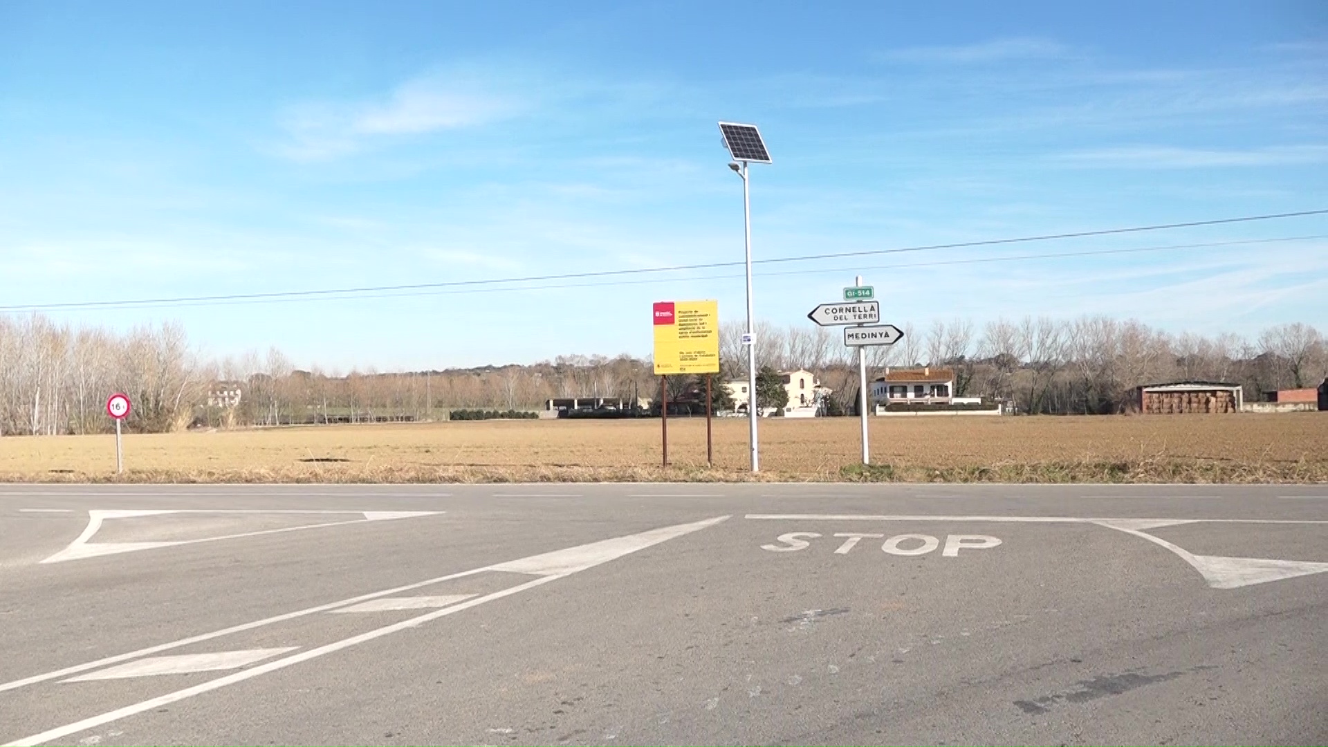 Cornellà del Terri instal•la punts de llum a diferents encreuaments per millorar la seguretat viària