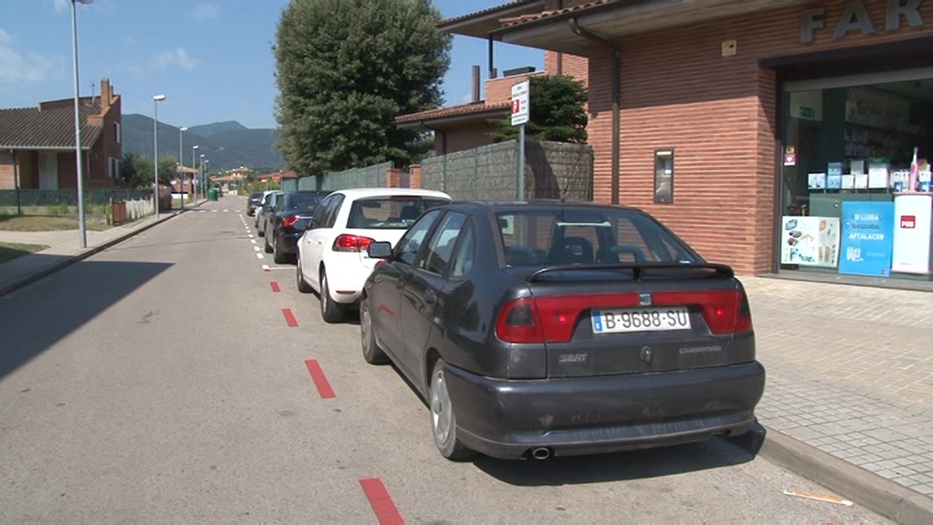 Porqueres reordena la circulacio al carrer Xaloc